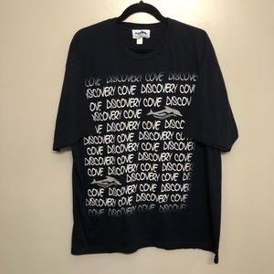 Discovery cove dolphin t shirt navy blue 2XL